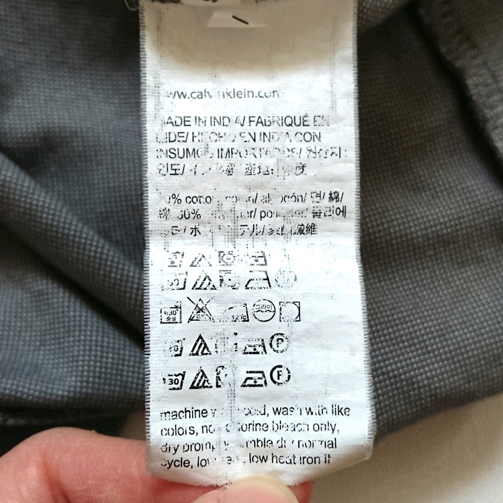 ๐2/$25๐ Calvin Klein Grey Houndstooth Quarter-Zip Long Sleeve Top - Picture 7 of 8